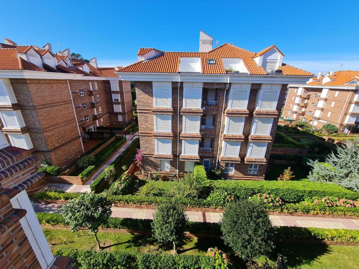 Apartamento Noja. Piso en noja a 5 minutos de la playa de Ris Exterior foto