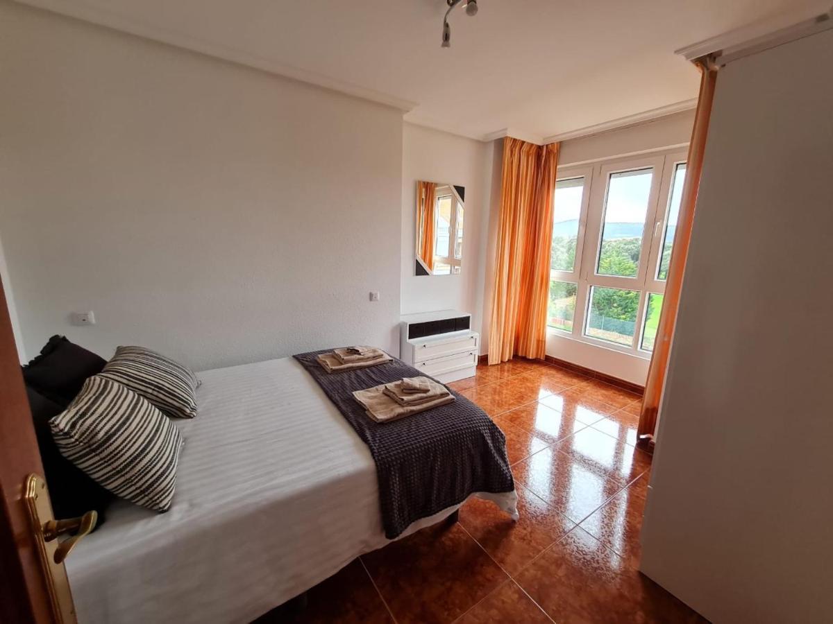 Apartamento Noja. Piso en noja a 5 minutos de la playa de Ris Exterior foto