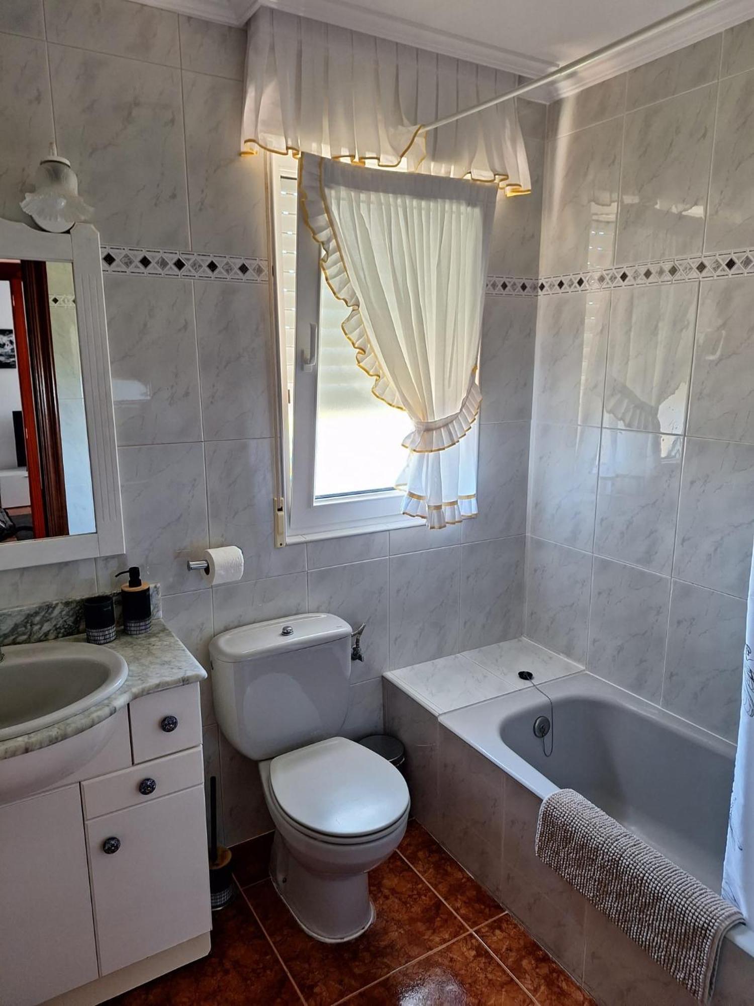 Apartamento Noja. Piso en noja a 5 minutos de la playa de Ris Exterior foto