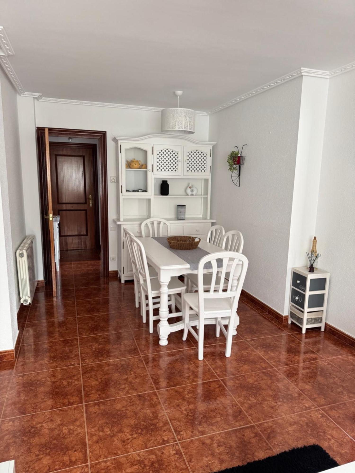 Apartamento Noja. Piso en noja a 5 minutos de la playa de Ris Exterior foto